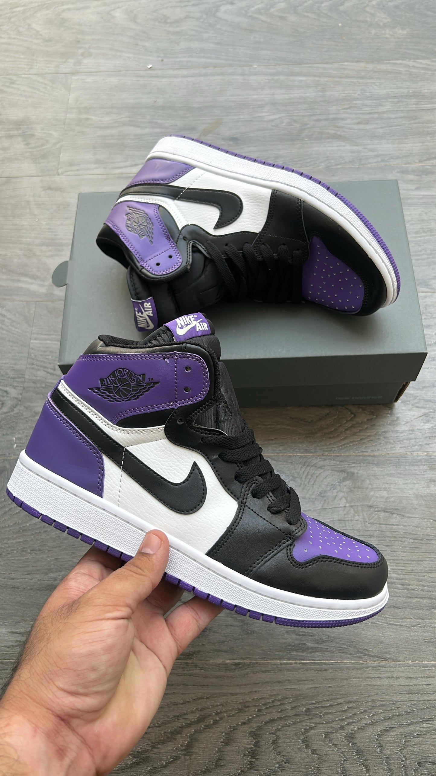 NIKE AIR JORDAN ONE PURPLE