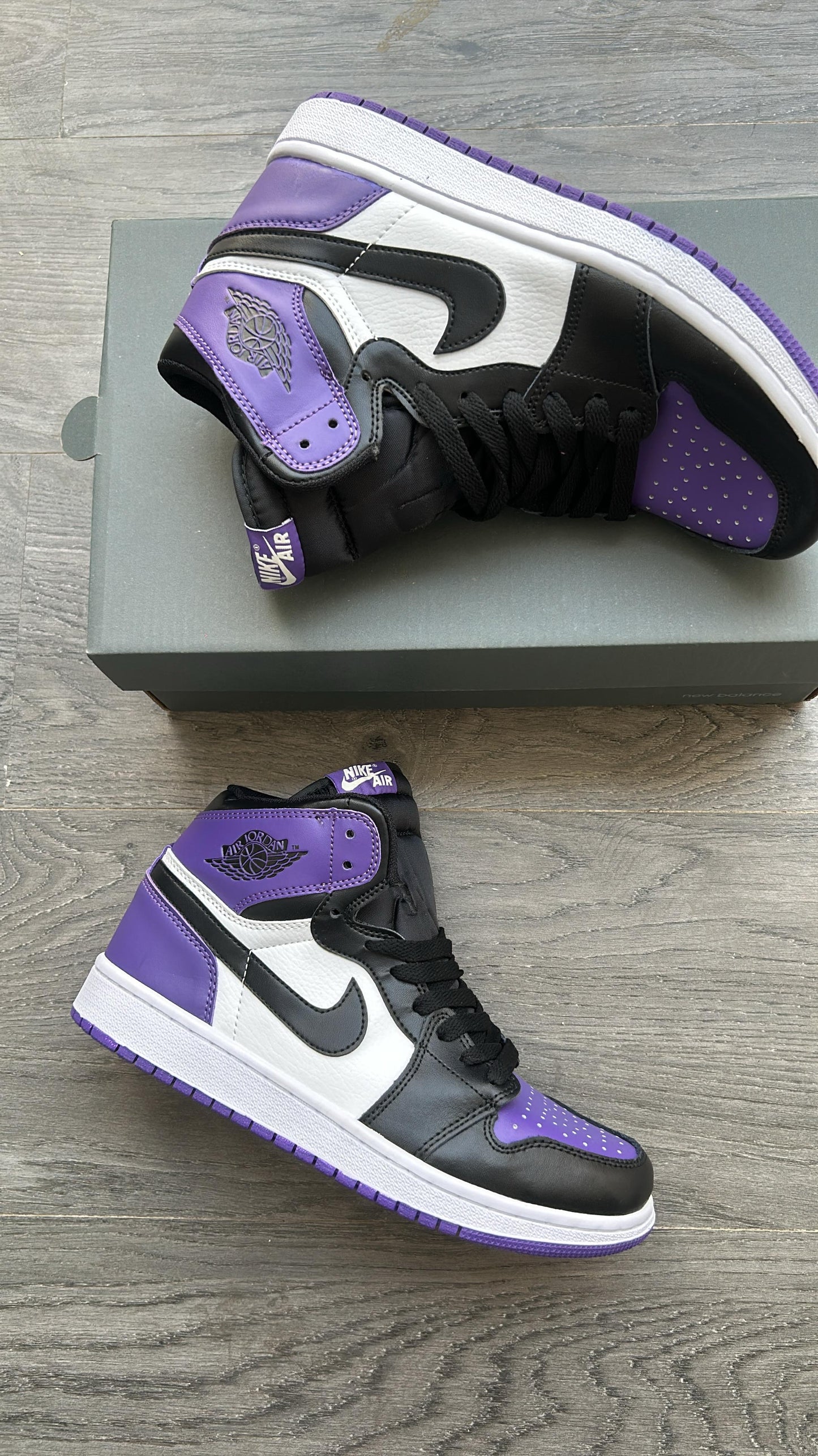 NIKE AIR JORDAN ONE PURPLE