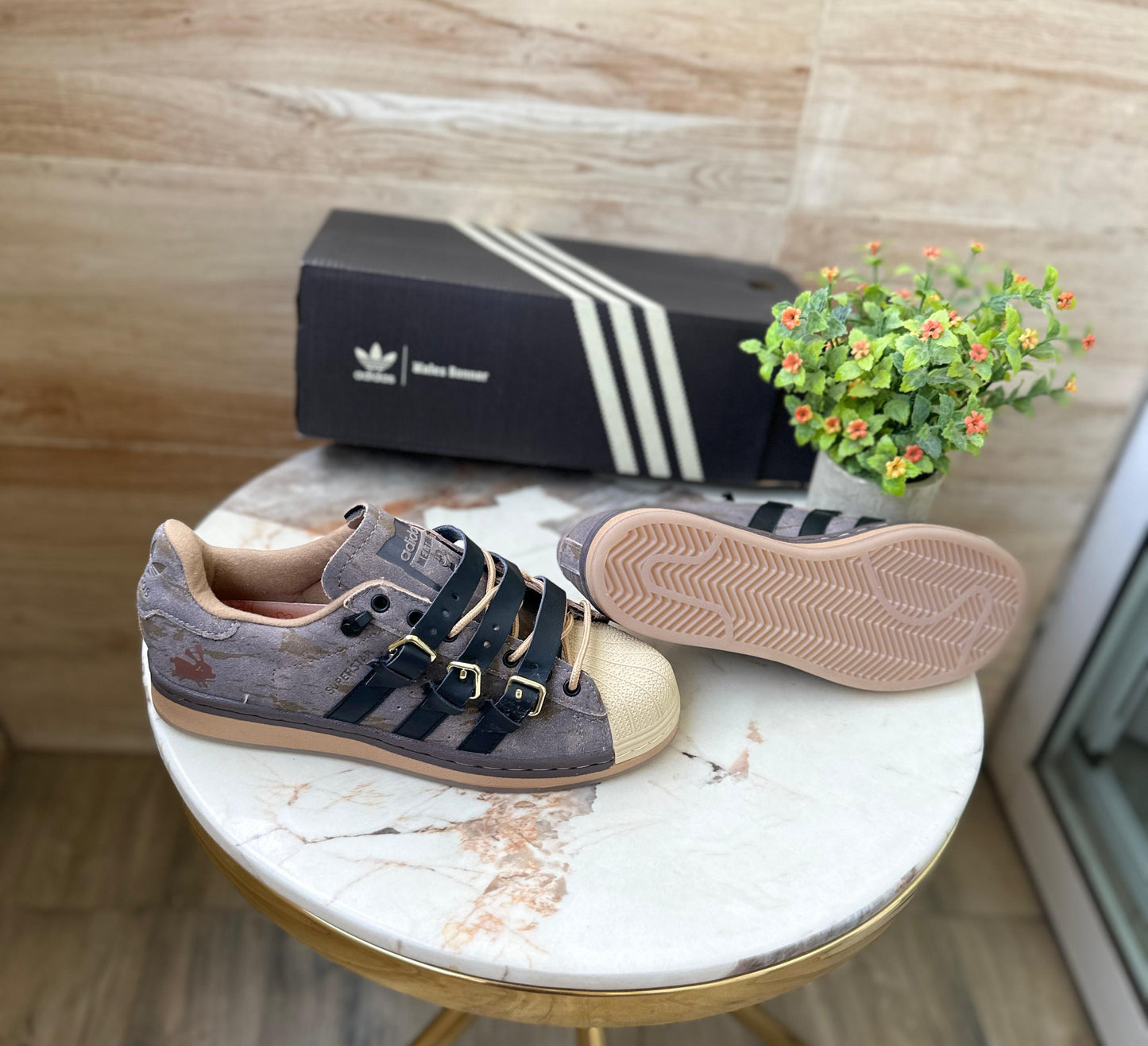 Adidas Superstar Orignals RABBIT HOLE