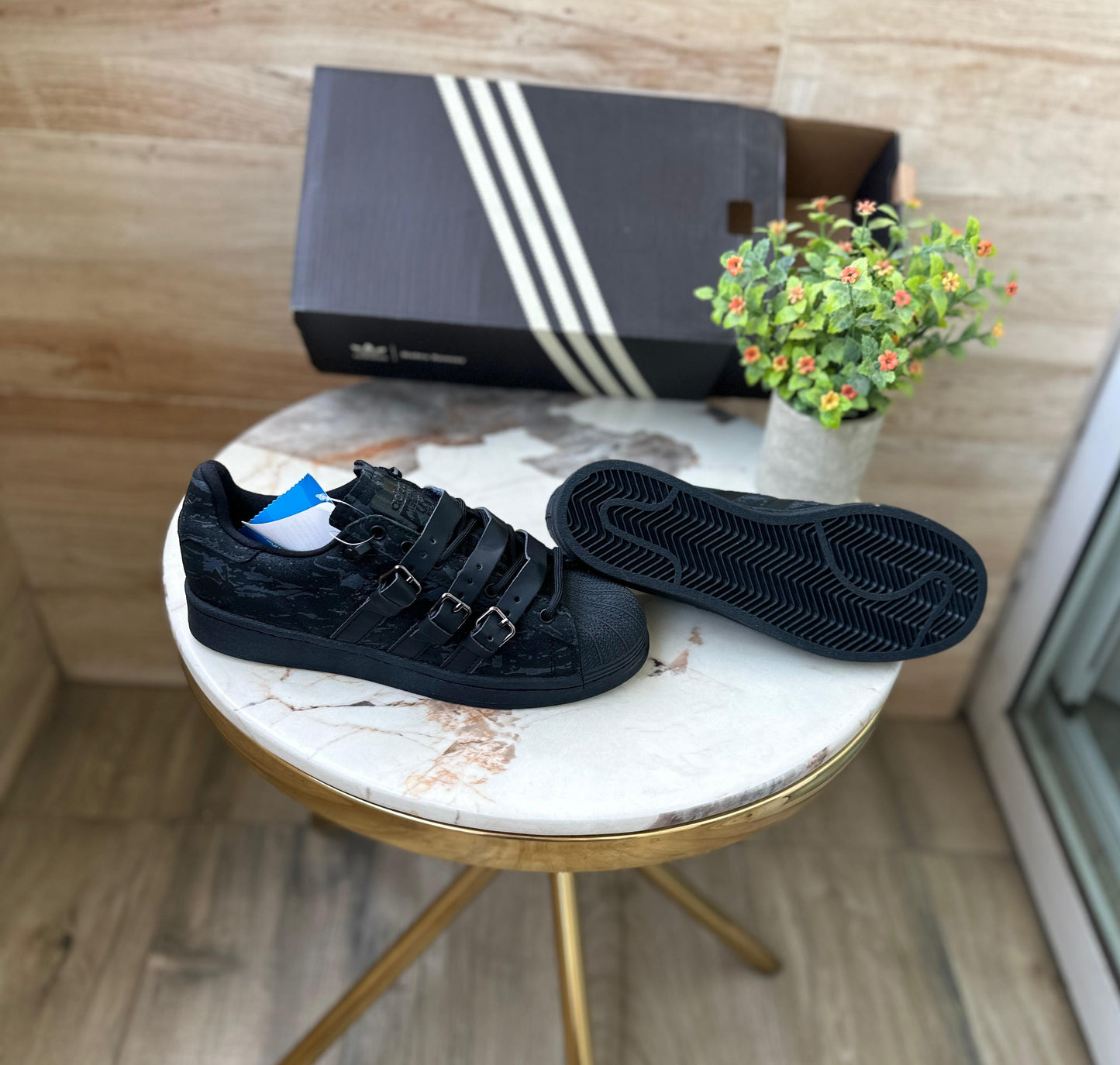 Adidas Superstar Orignals Rabbit Hole Black