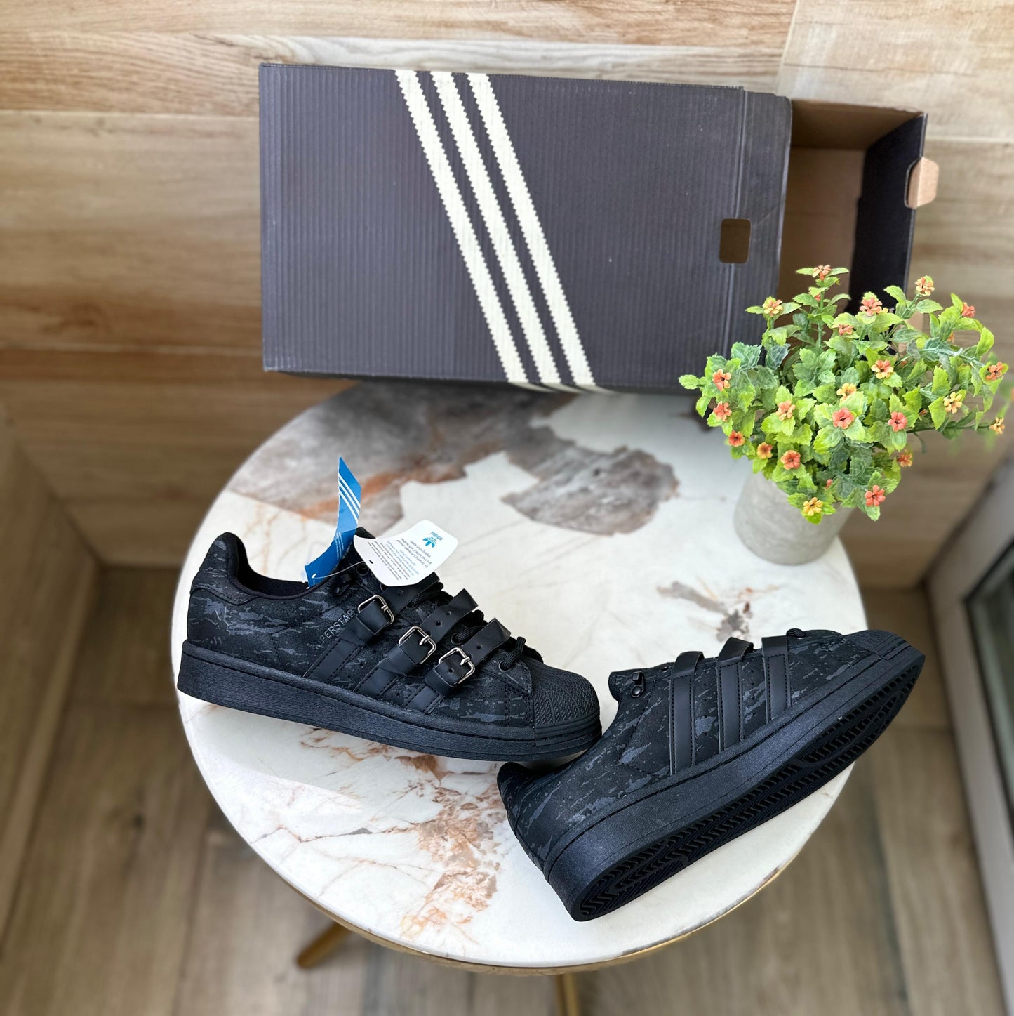 Adidas Superstar Orignals Rabbit Hole Black