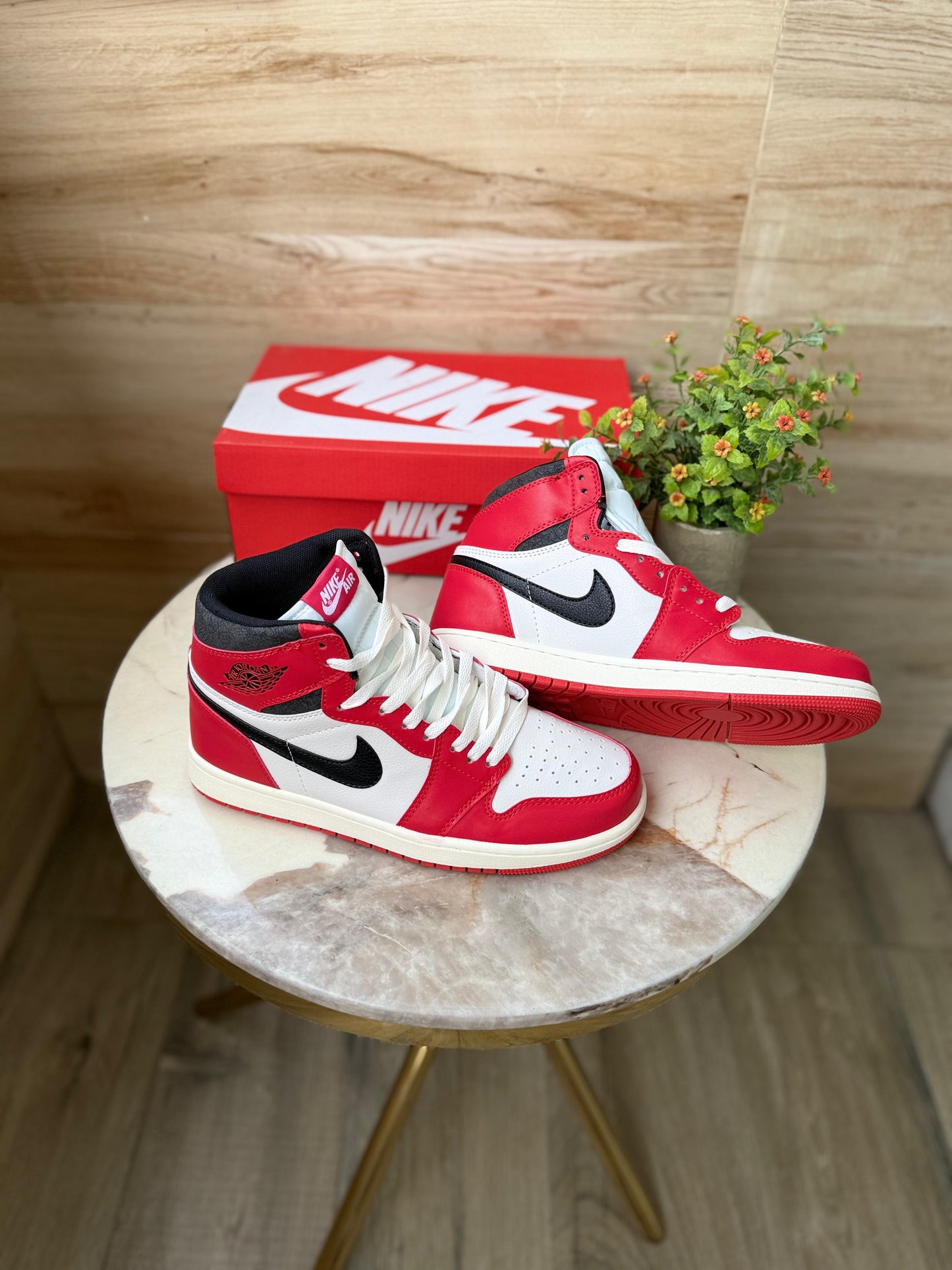 AIR JORDAN RETRO 1 HIGH LOST AND FOUND