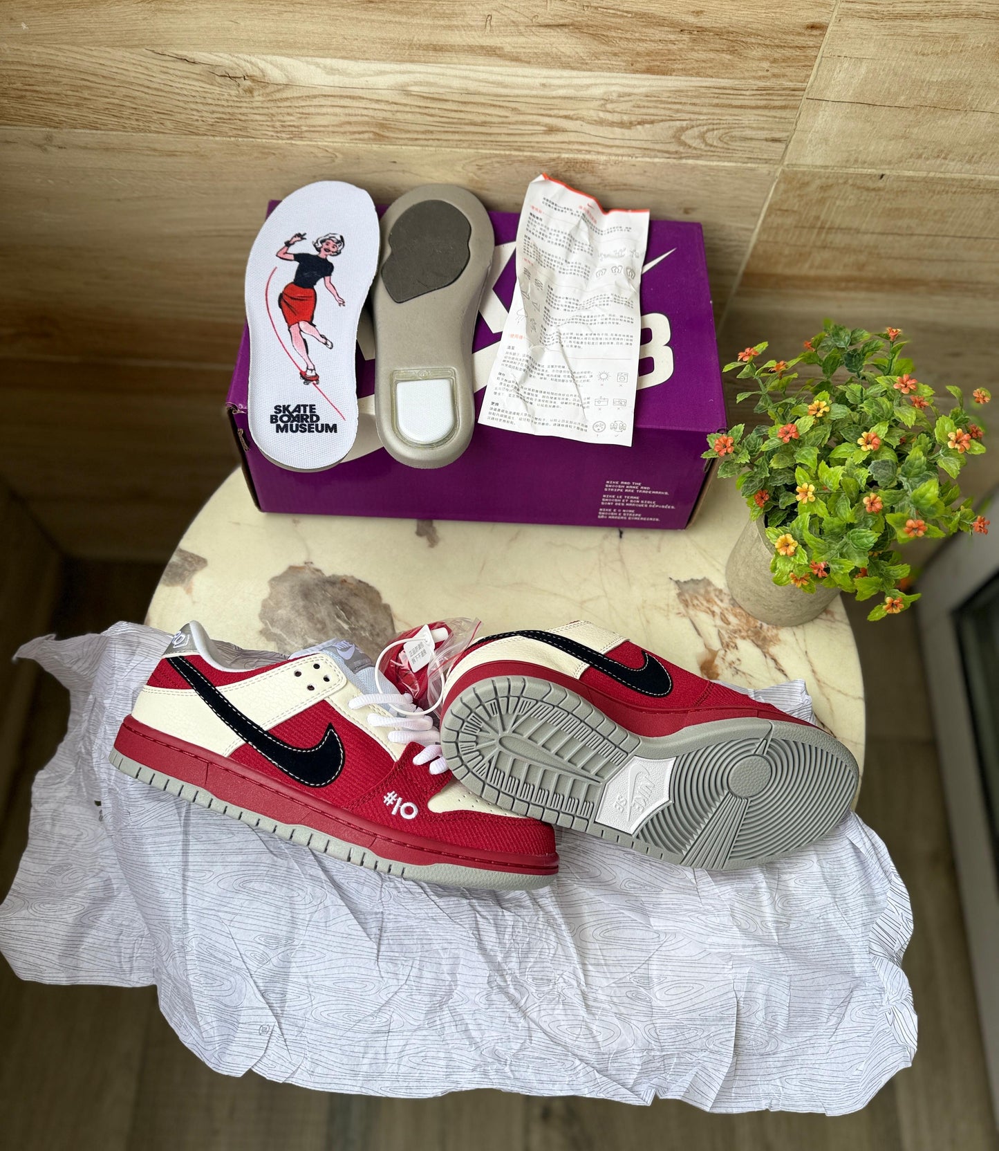 NIKE SB DUNK SKATEBOARD LOW ROLLER DERBY