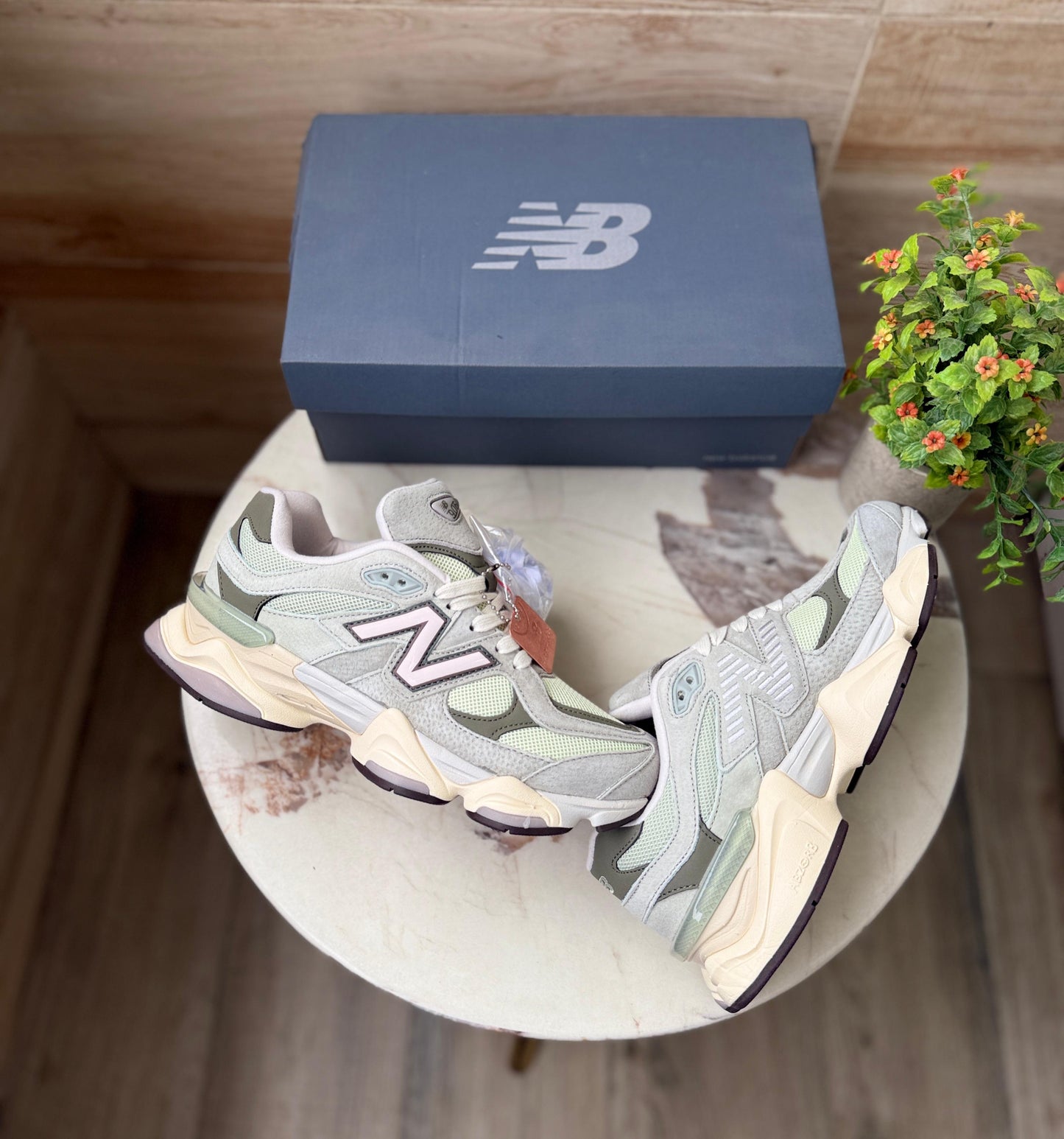 NEW BALANCE 9060 OLIVINE