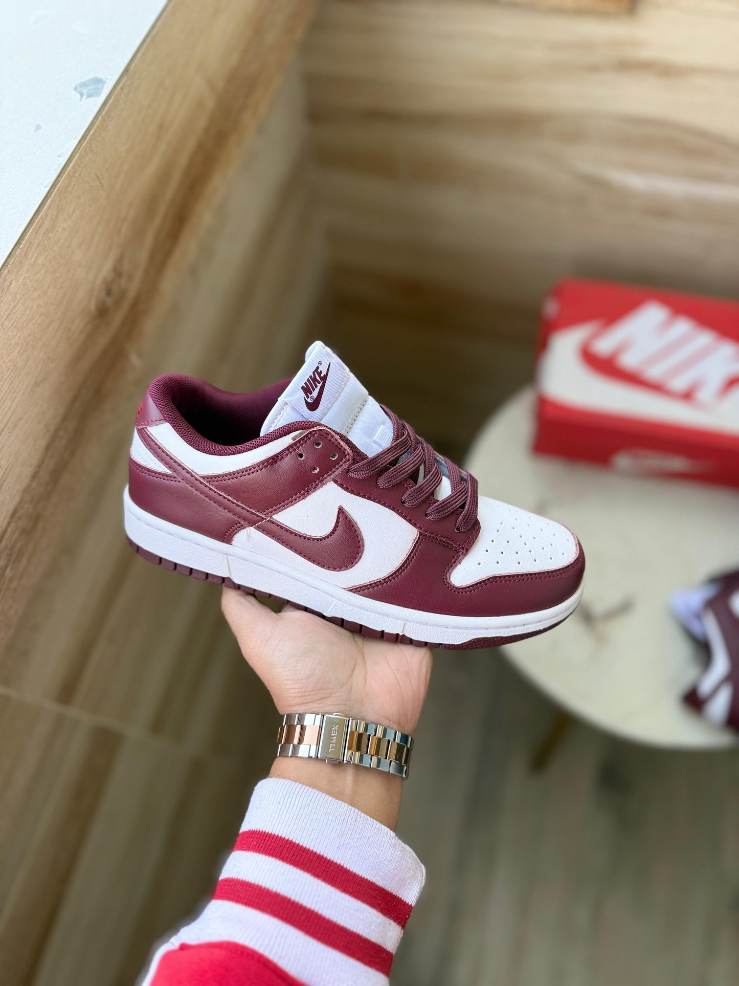 NIKE SB DUNK WINE