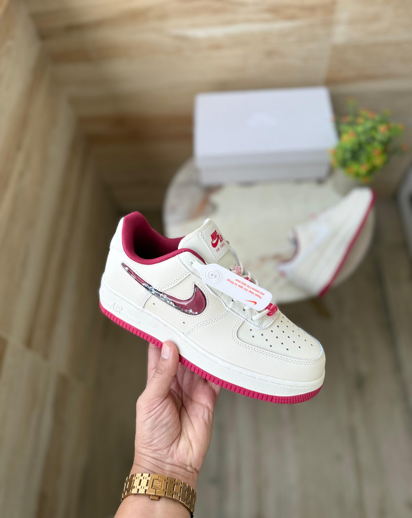 NIKE AIRFORCE ONE VALENTINE 2024