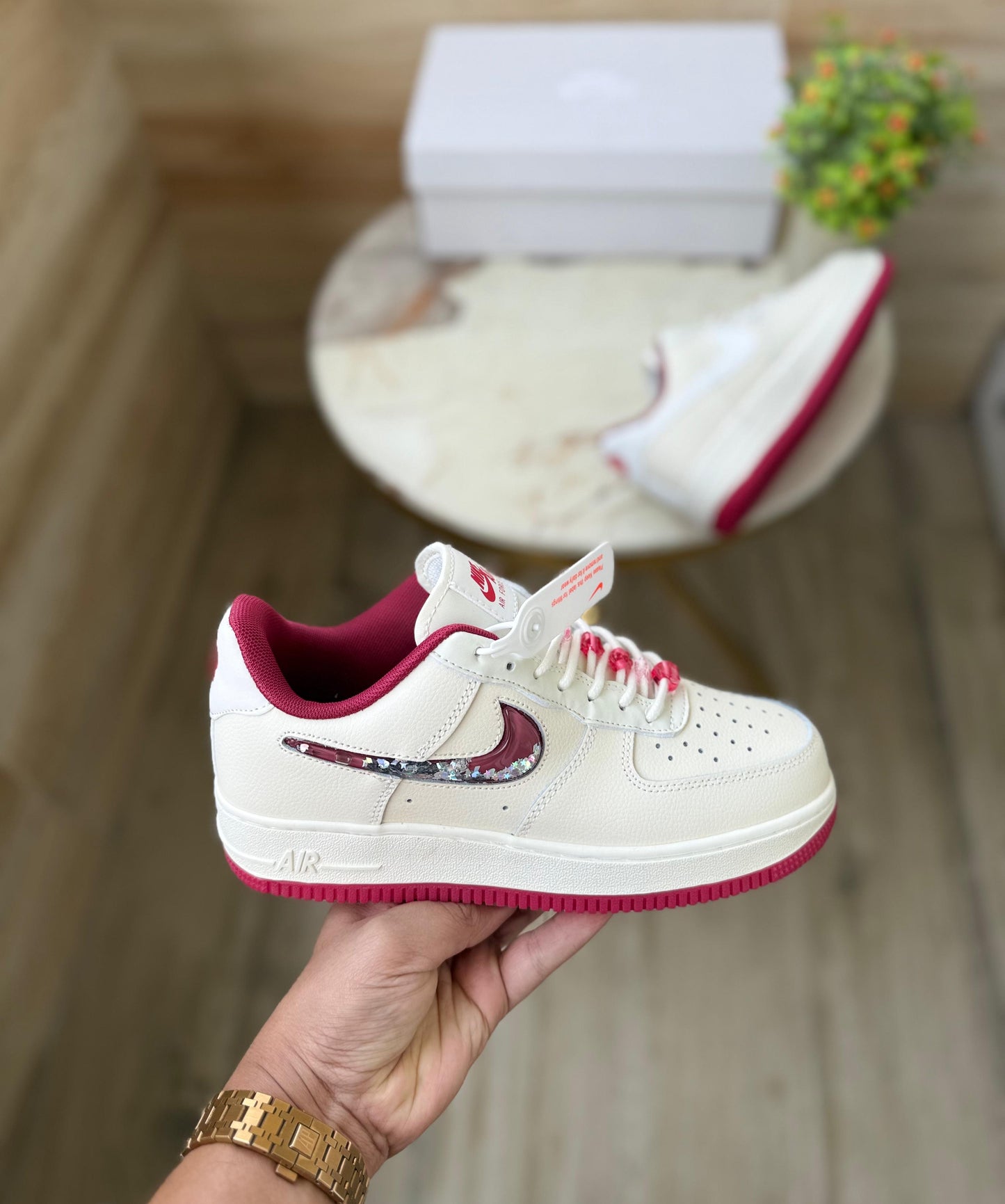 NIKE AIRFORCE ONE VALENTINE 2024