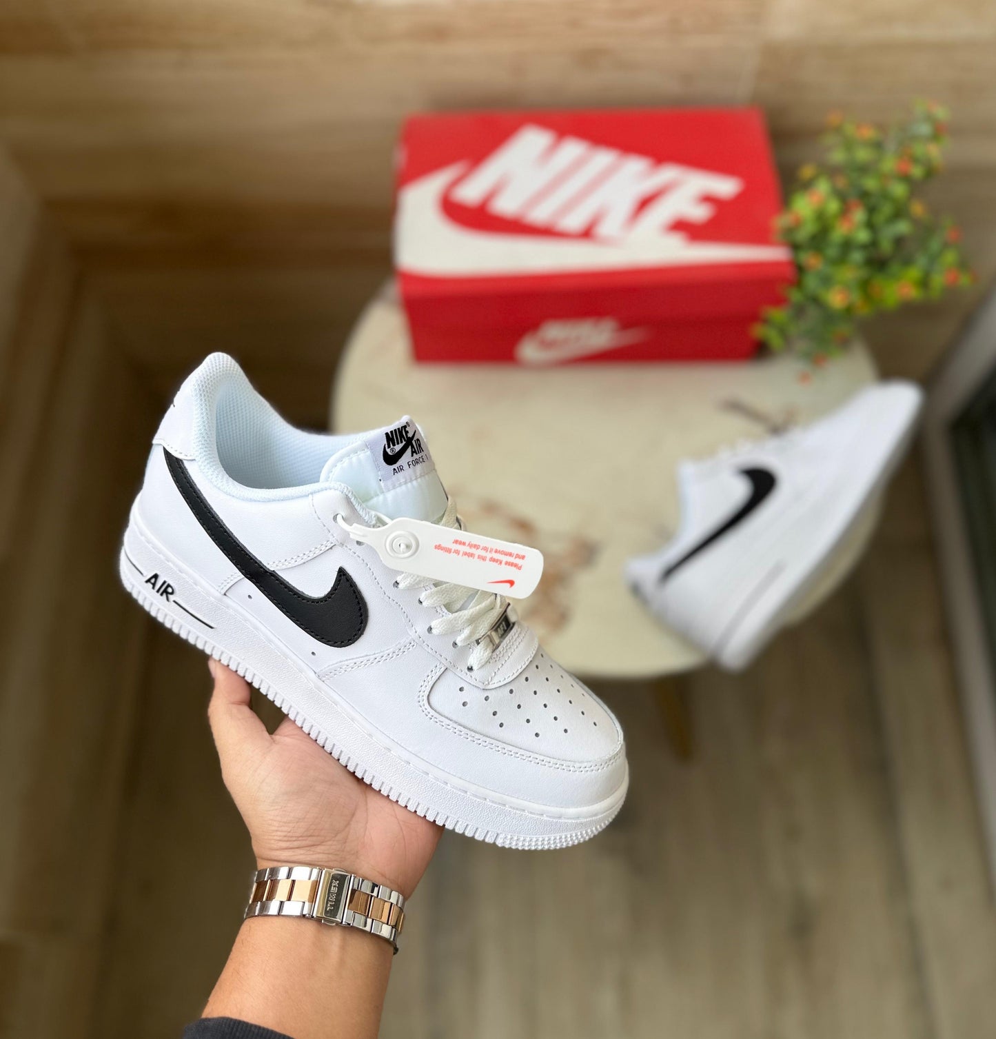 NIKE AIRFORCE ONE WHITE BLACK