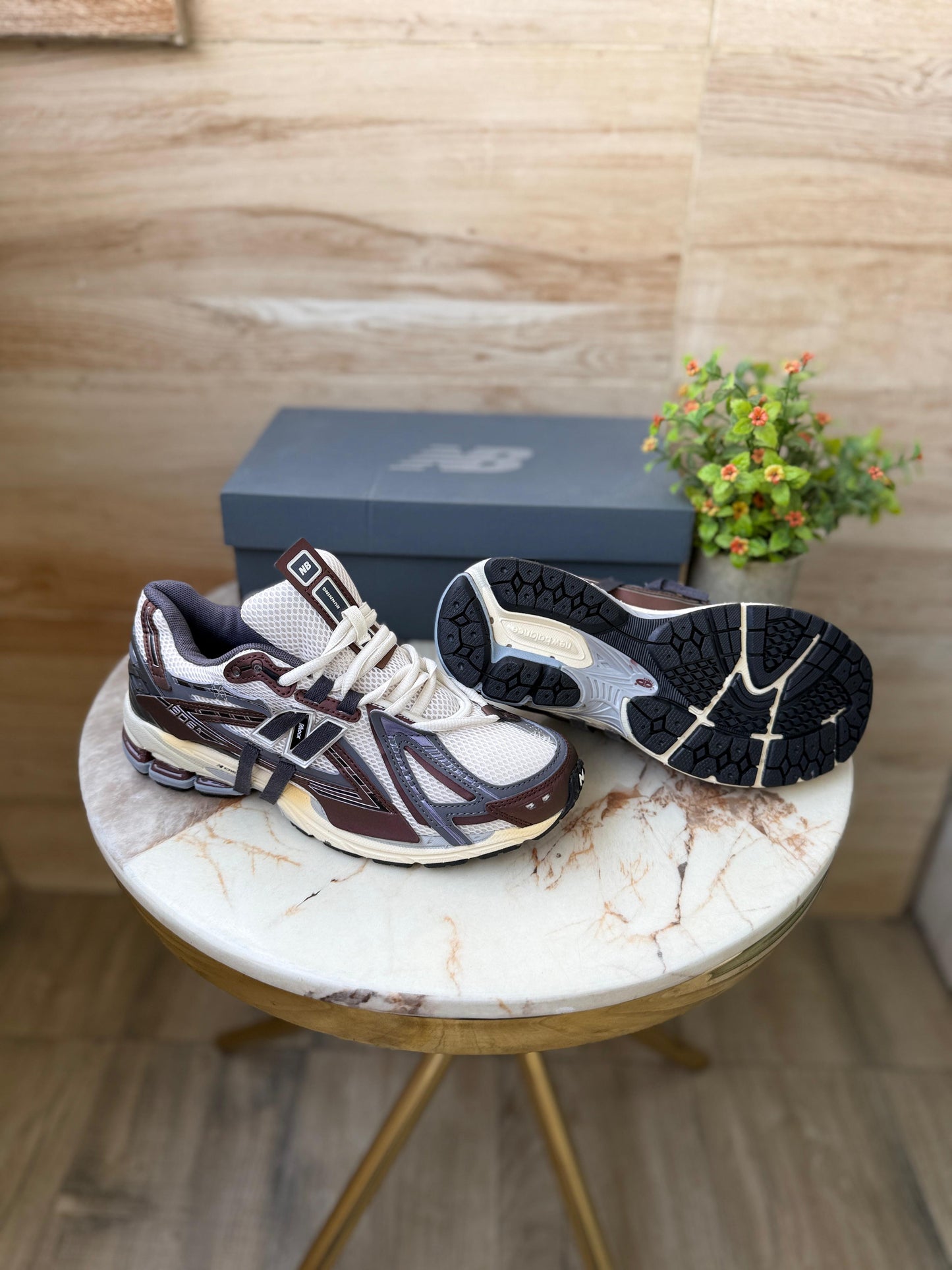 NEW BALANCE 1906 GREY GOLD