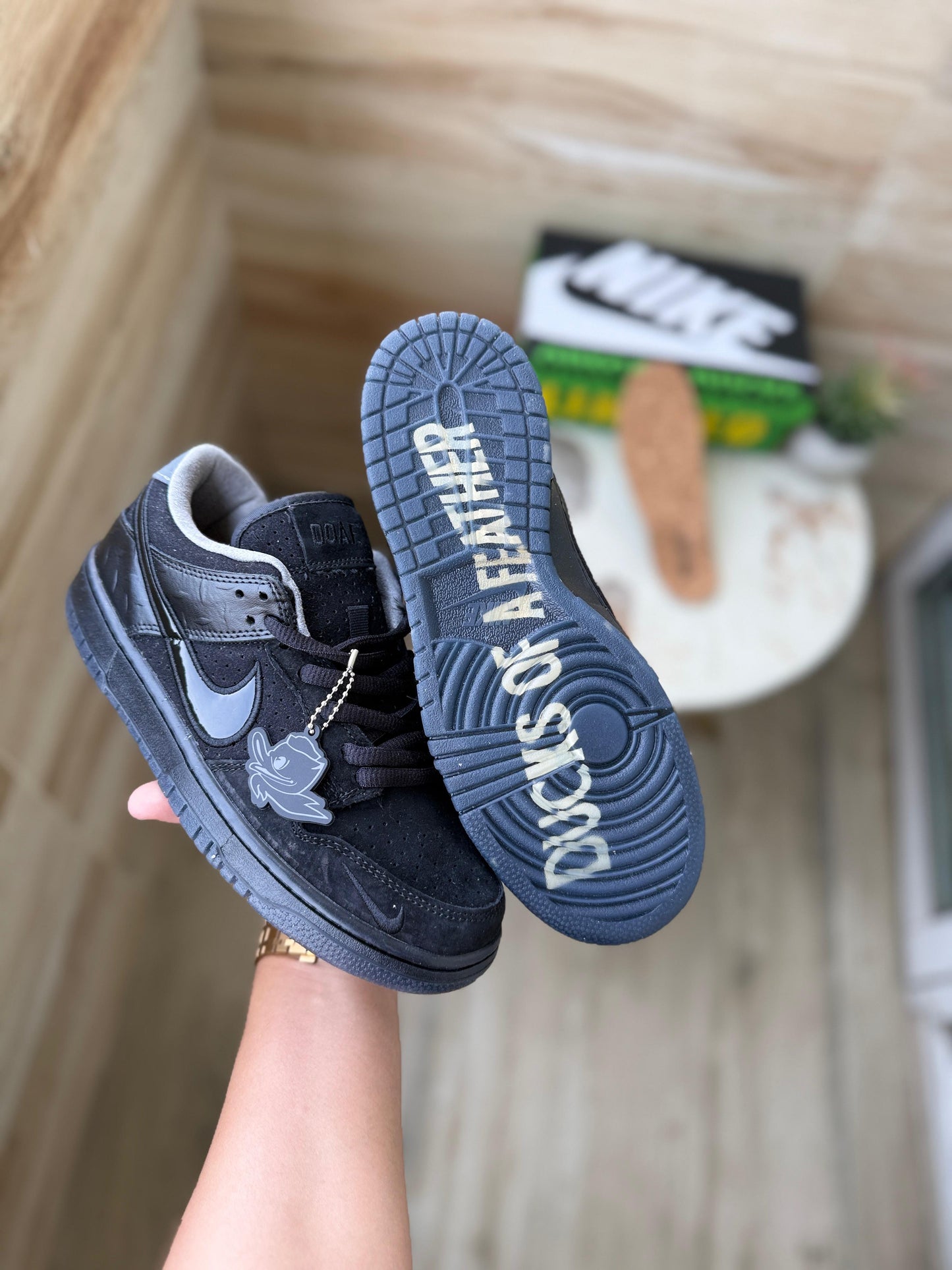 NIKE SB DUNK WHAT THE DUCK