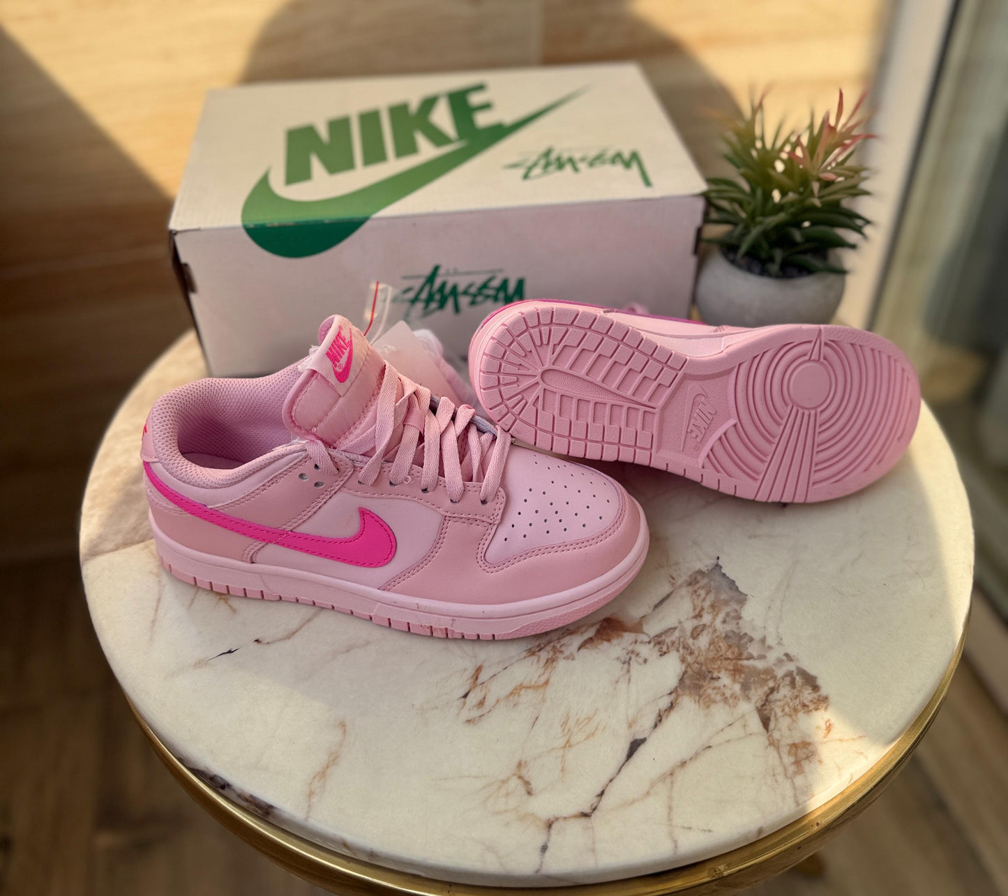 NIKE SB DUNK BARBIE TRIPPLE PINK