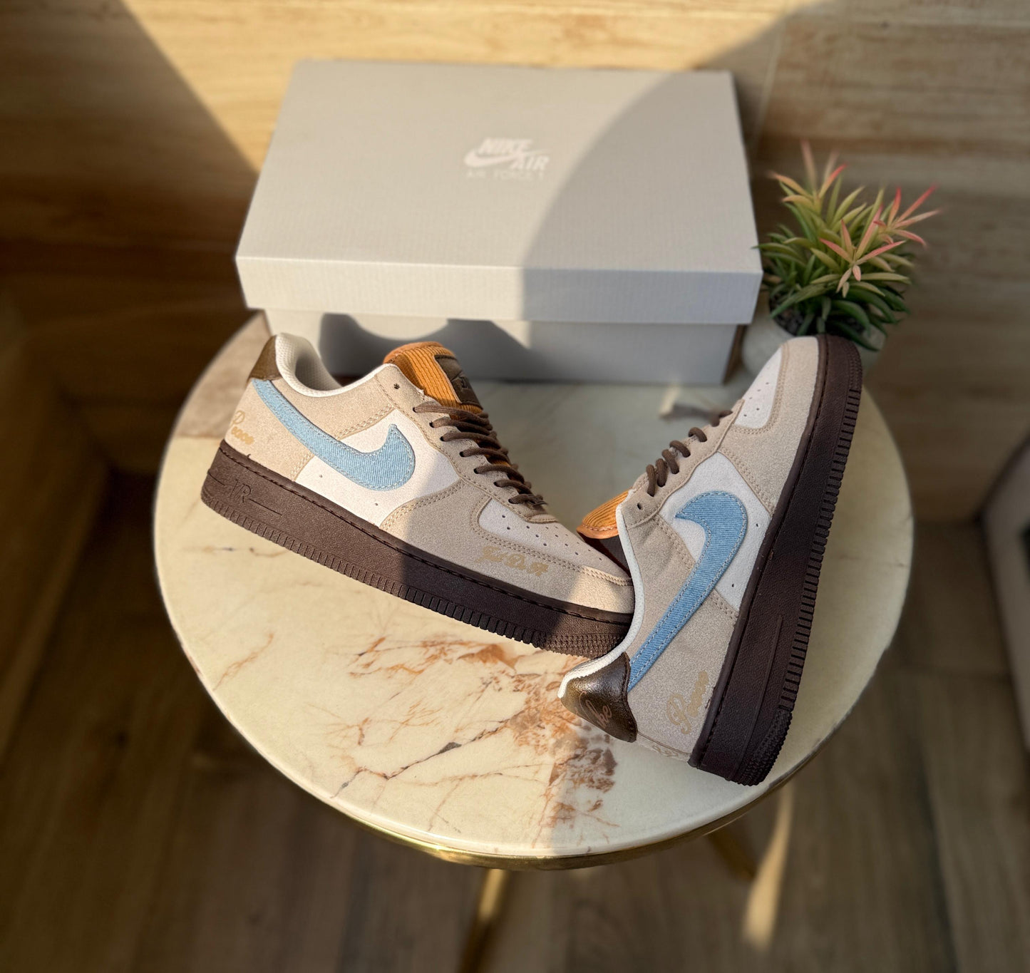 NIKE AIRFORCE ONE LOVE AND PEACE
