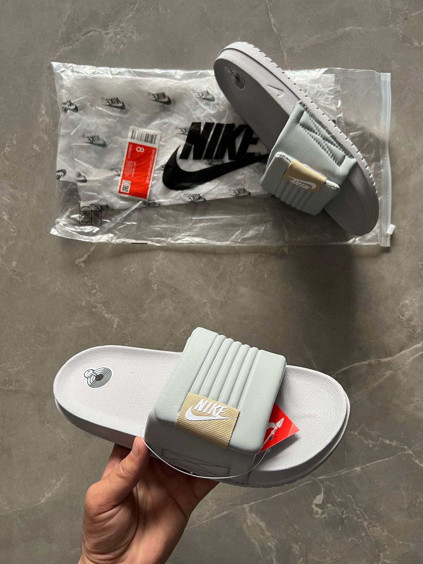 NIKE OFFCOURT ADJUST SLIDE