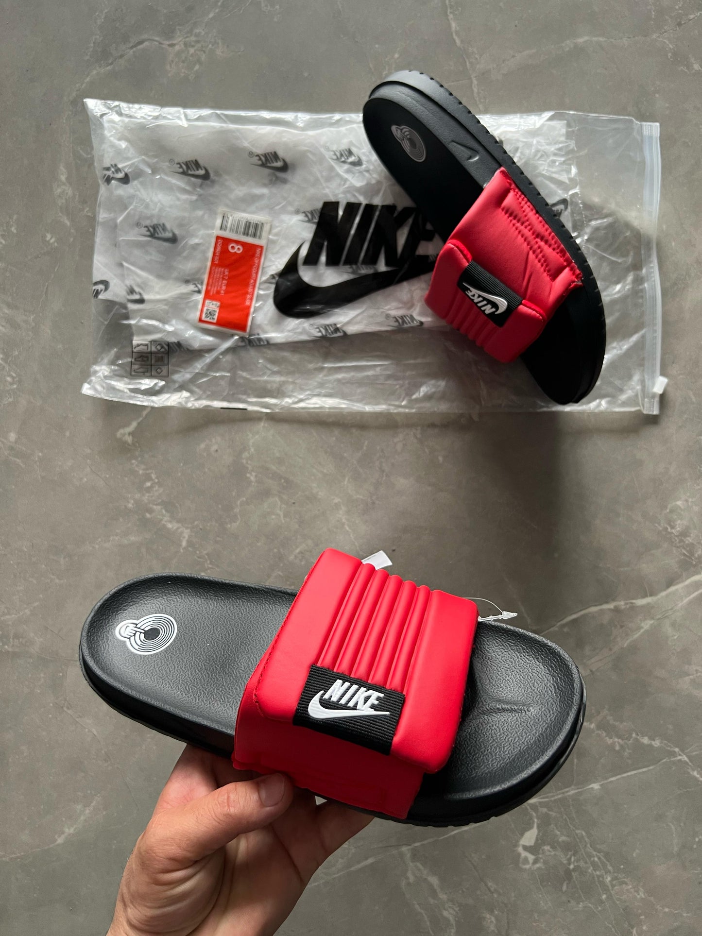 NIKE OFFCOURT ADJUST SLIDE
