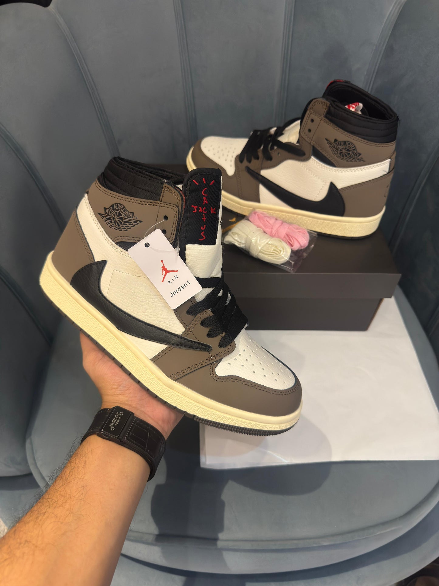 AIR JORDAN 1 X TRAVIS SCOT HIGH BROW