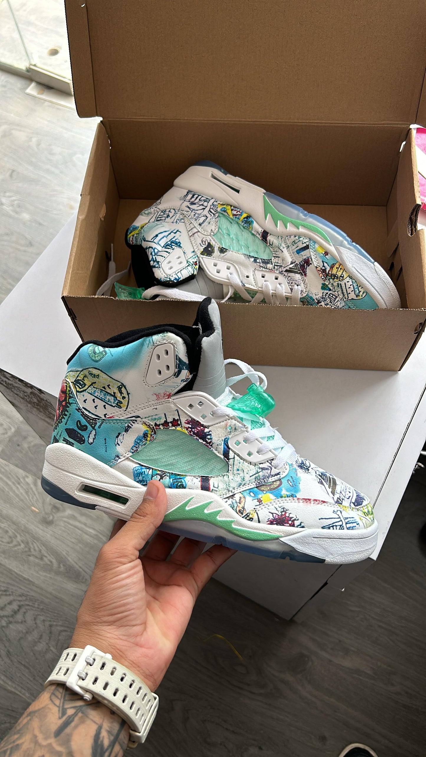 AIR JORDAN RETRO 5 WINGS