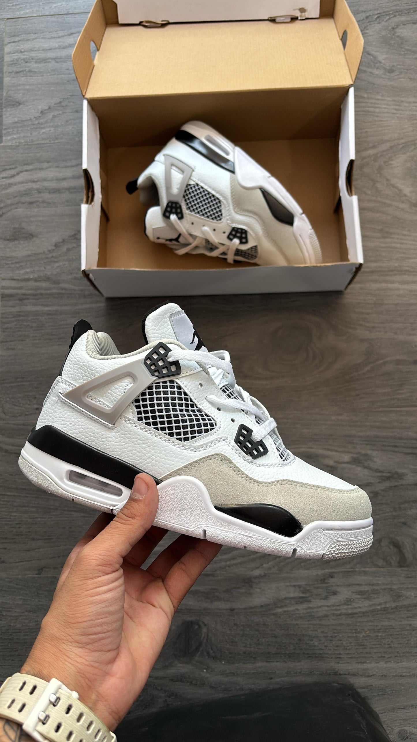 AIR JORDAN RETRO 4 MILITARY BLACK