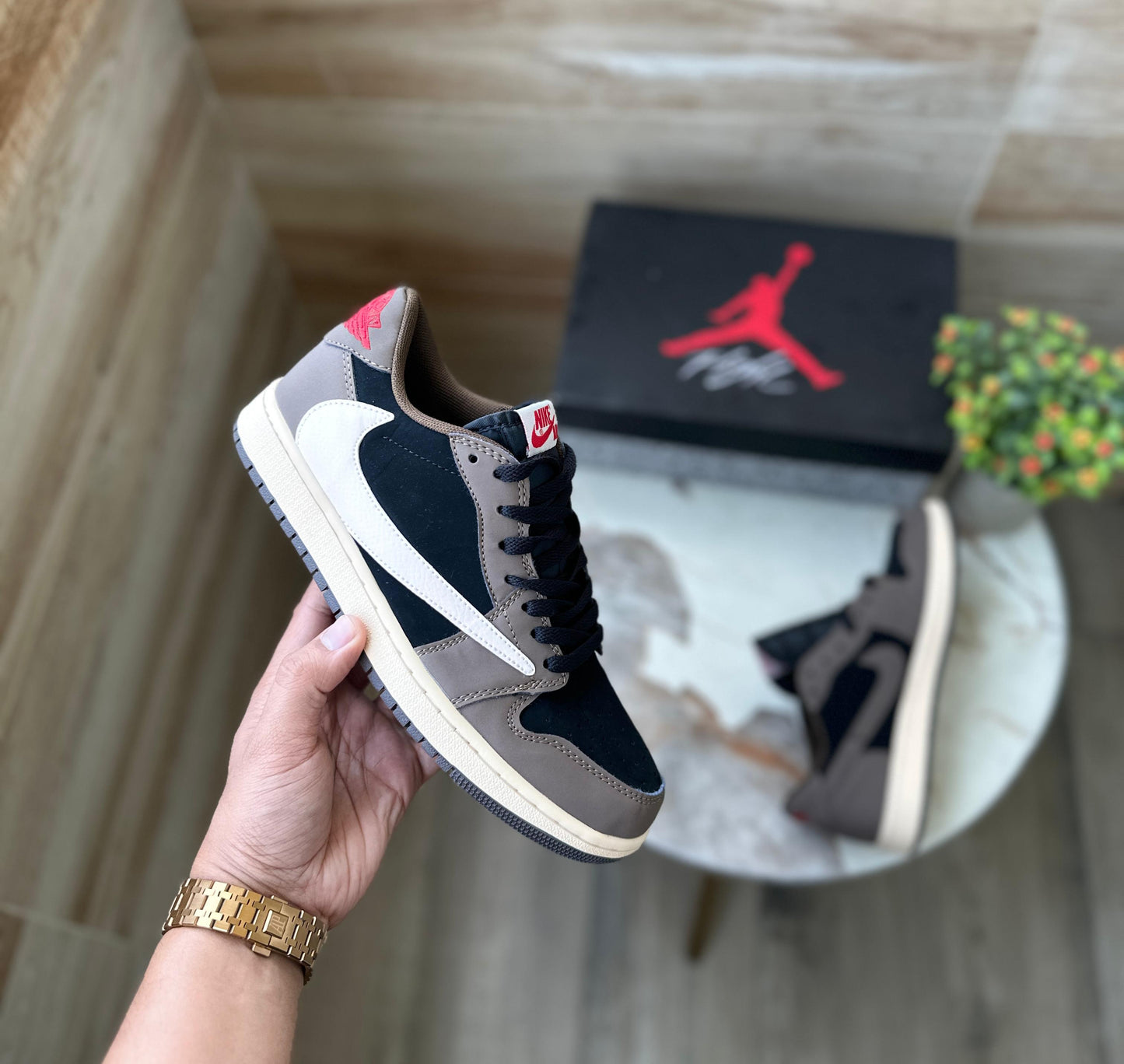 NIKE AIR JORDAN TRAVIS SCOTT LOW DARK MOCHA