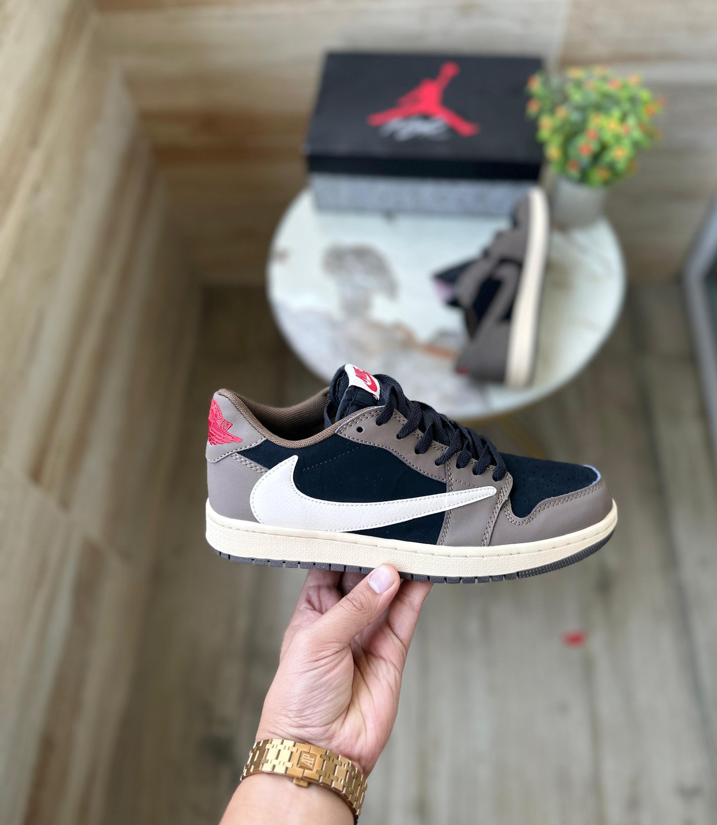 NIKE AIR JORDAN TRAVIS SCOTT LOW DARK MOCHA