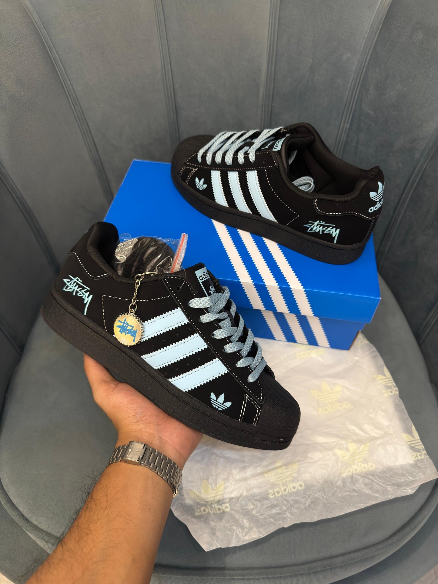 ADIDAS ORGINALS SUPERSTAR X STUSSY KEYCHAIN BLACK