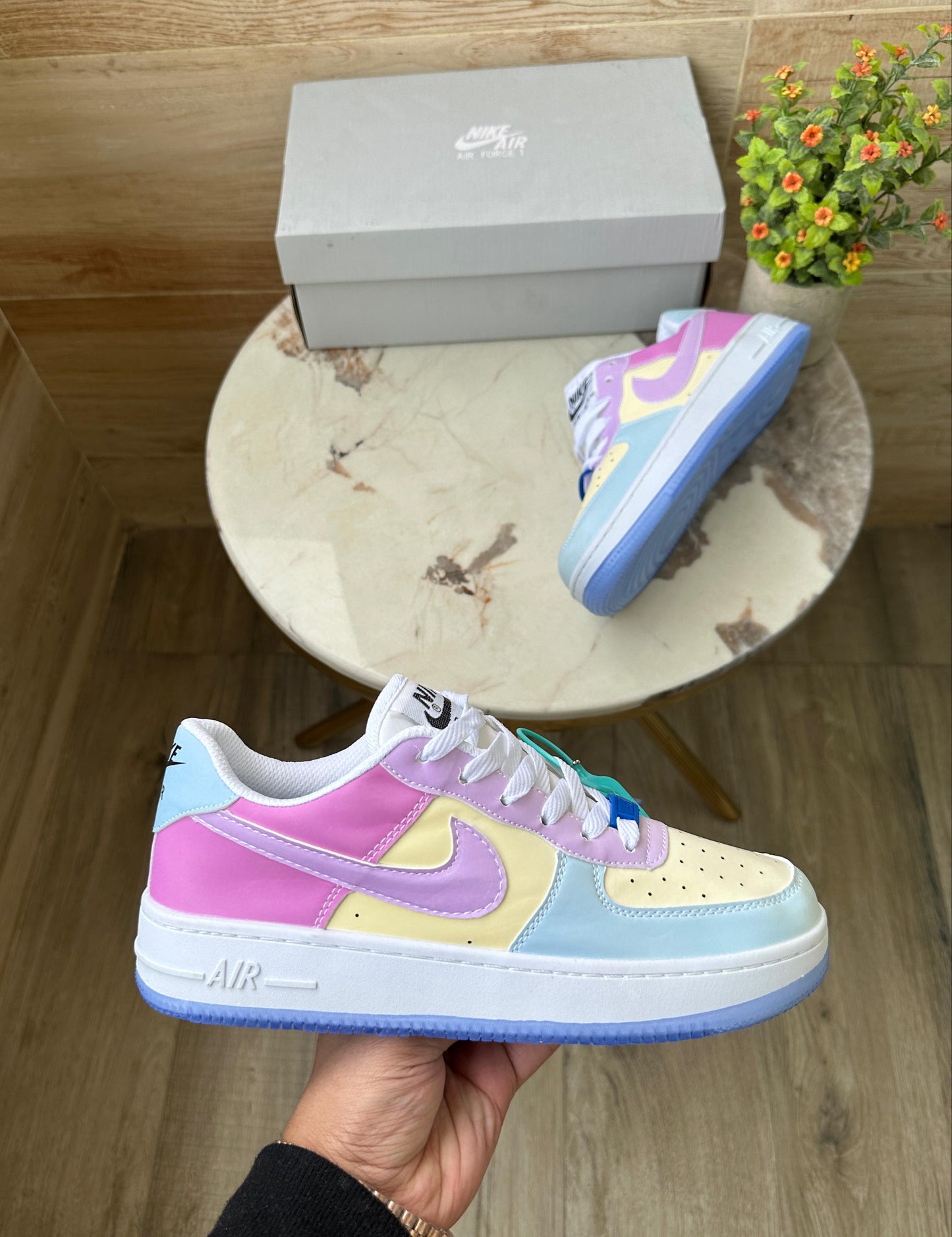 NIKE AIRFORCE UV REACT