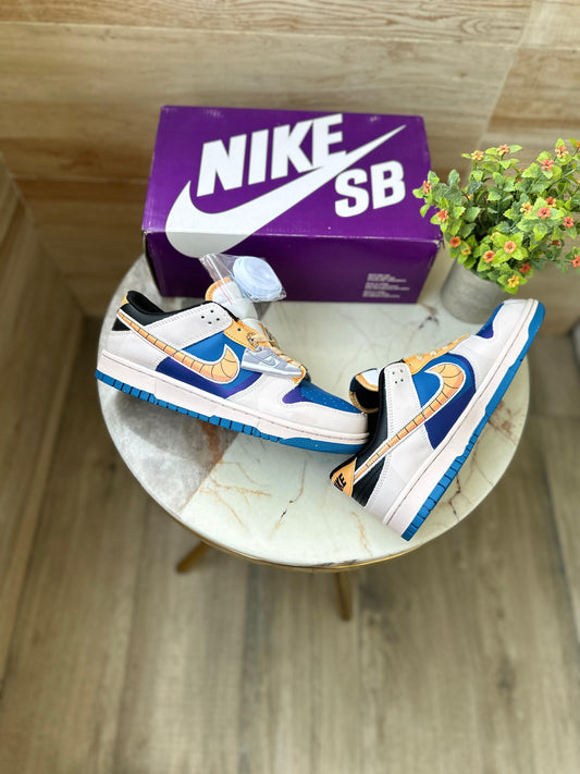 NIKE SB DUNK VEGETA