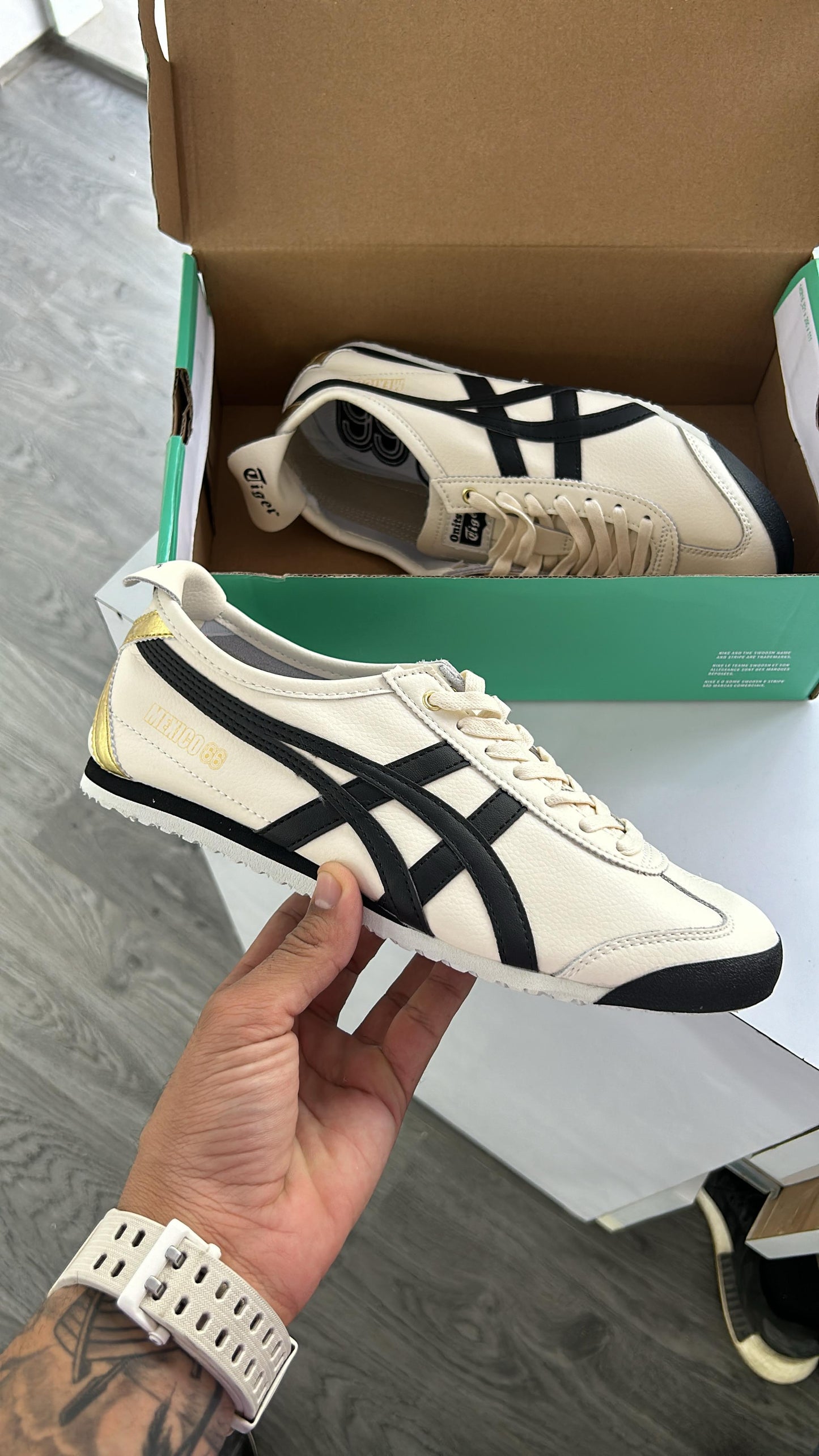 ONITSUKA TIGER MEXICO 66