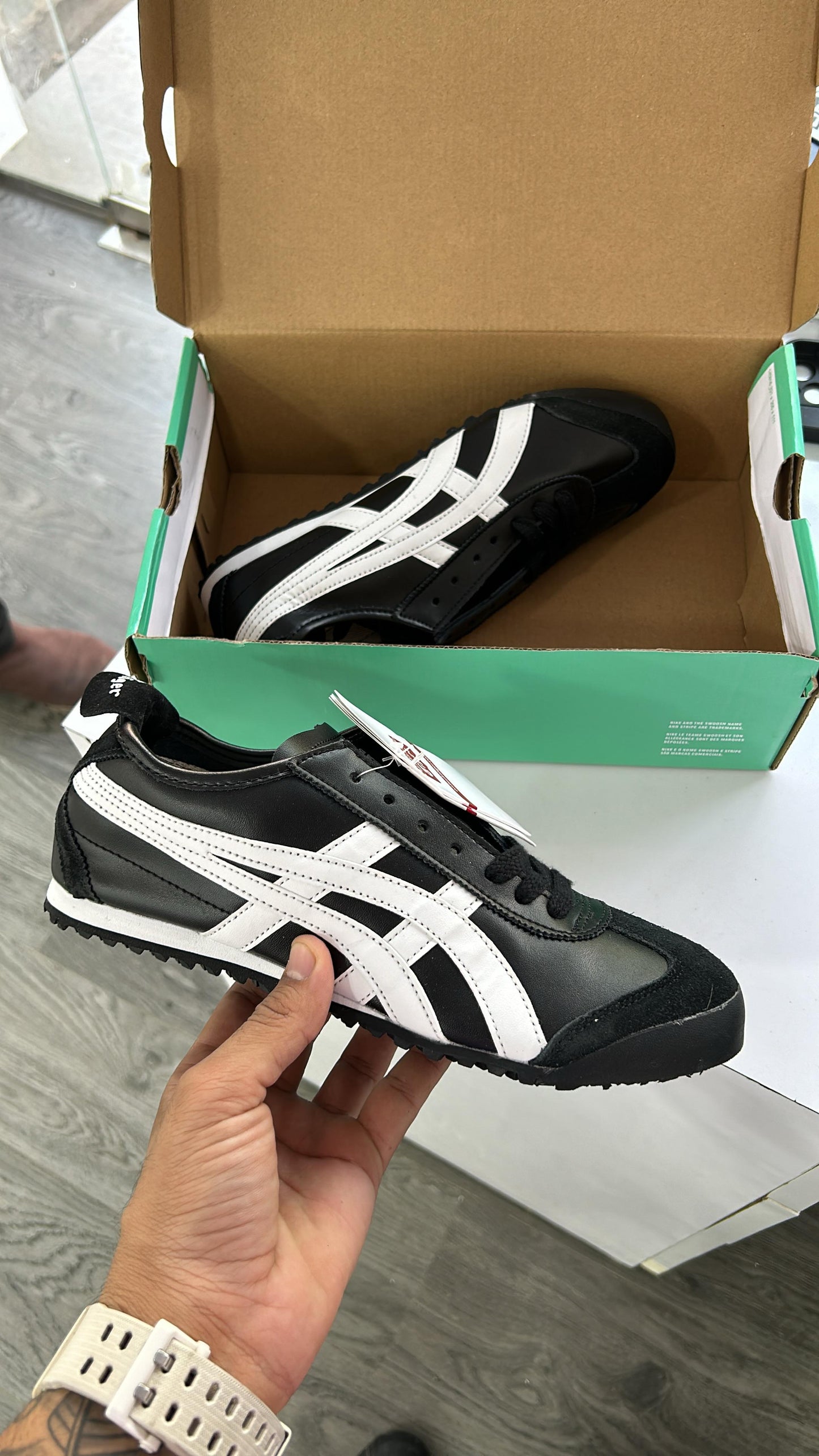 ONITSUKA TIGER MEXICO 66