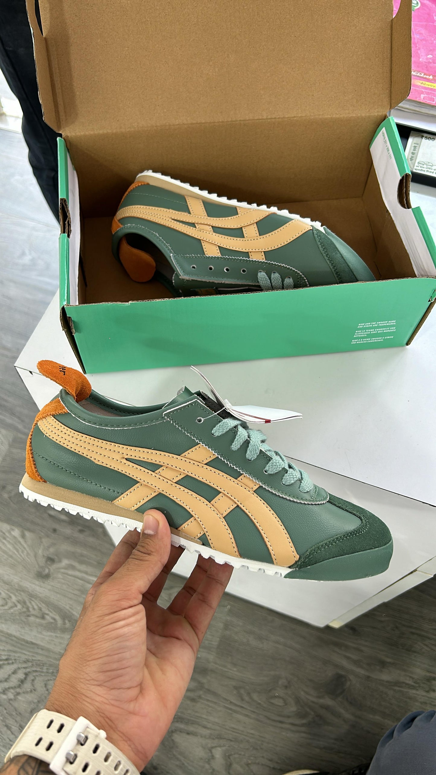 ONITSUKA TIGER MEXICO 66