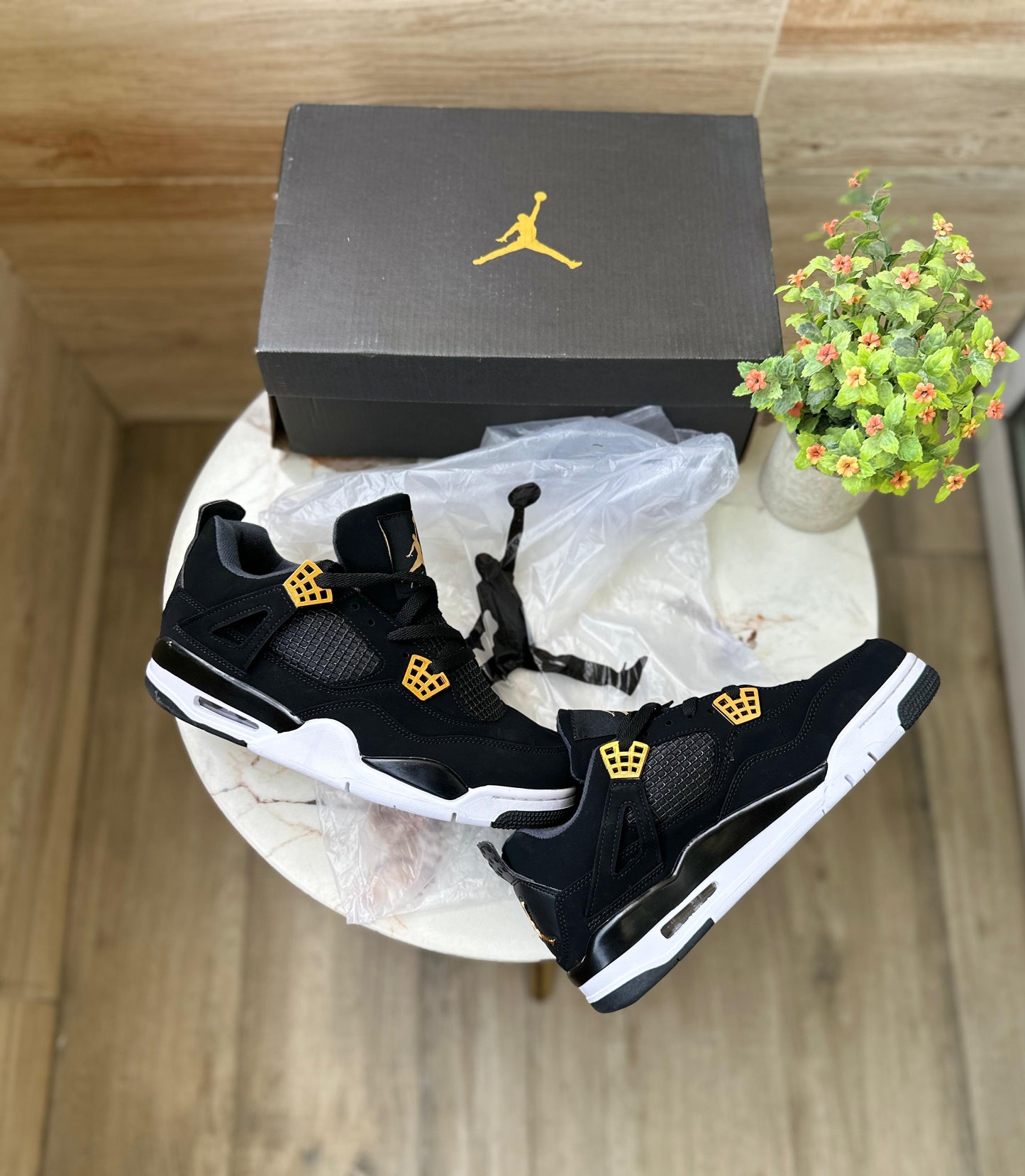 Air Jordan Retro 4 ROYALTY