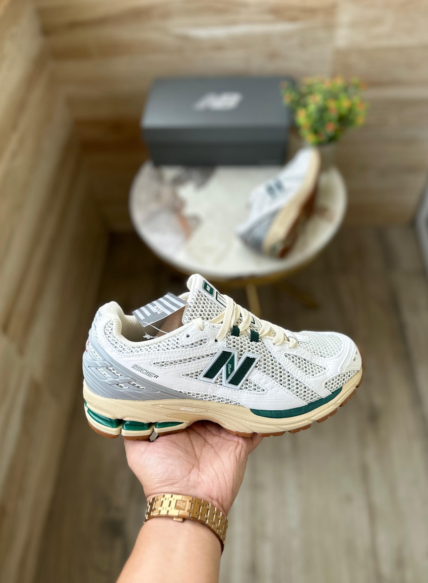 New balance 1906 WHITE GREEN CREAM