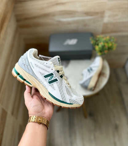 New balance 1906 WHITE GREEN CREAM