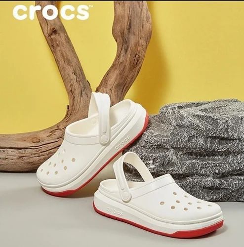 Crocs full force shops white