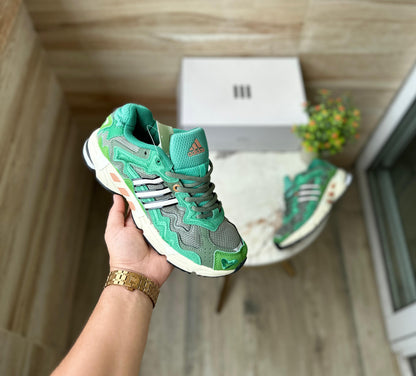 ADIDAS  BAD BUNNY RESPONSE CL GREEN