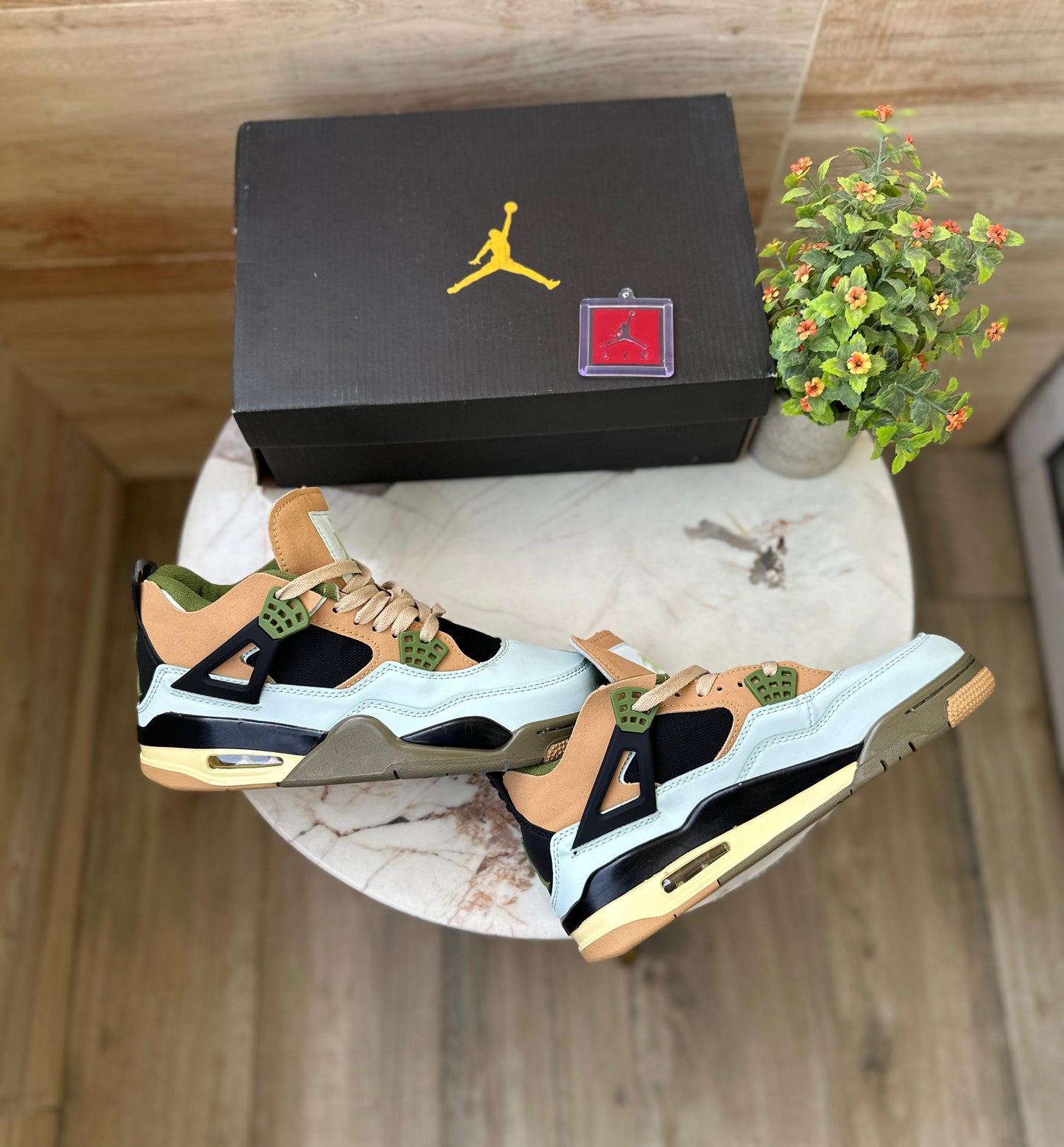 AIR JORDANS RETRO 4 BABY YODA