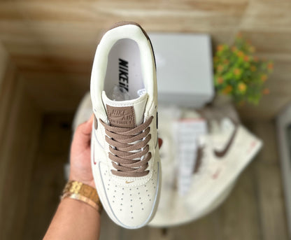 NIKE AIRFORCE BROWN SWOOSH