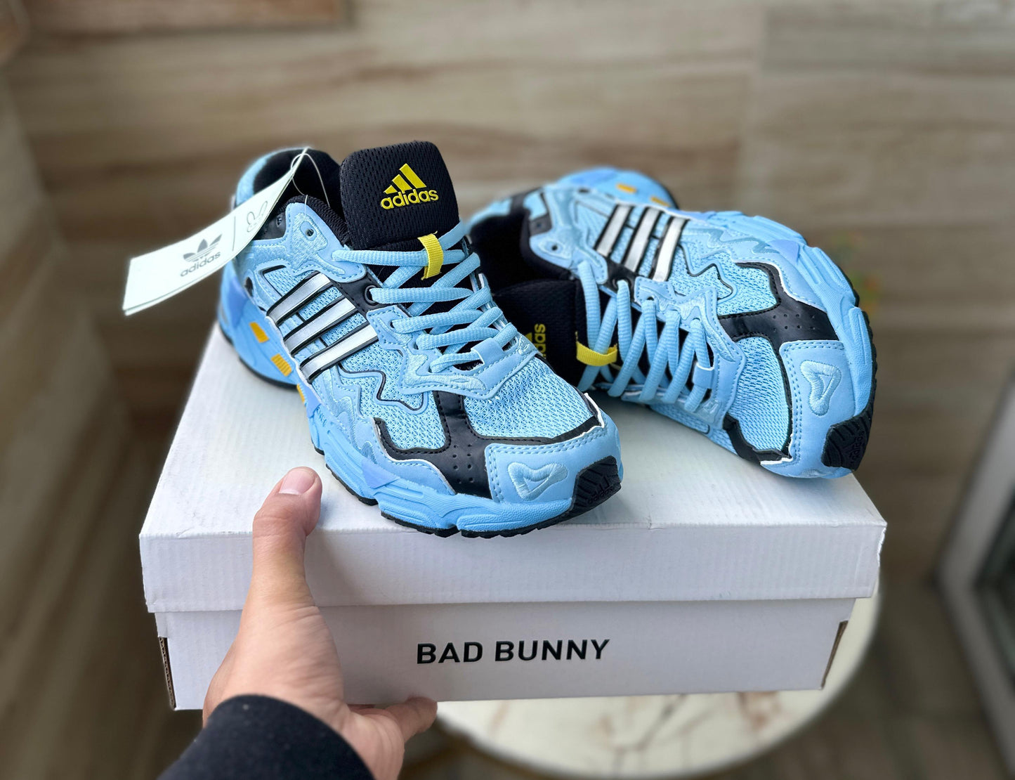 ADIDAS  BAD BUNNY RESPONSE CL BASIC BLUE