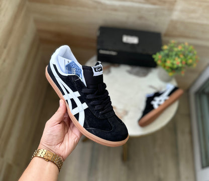 ONITSUKA TIGER TOKUTEN BLACK WHITE