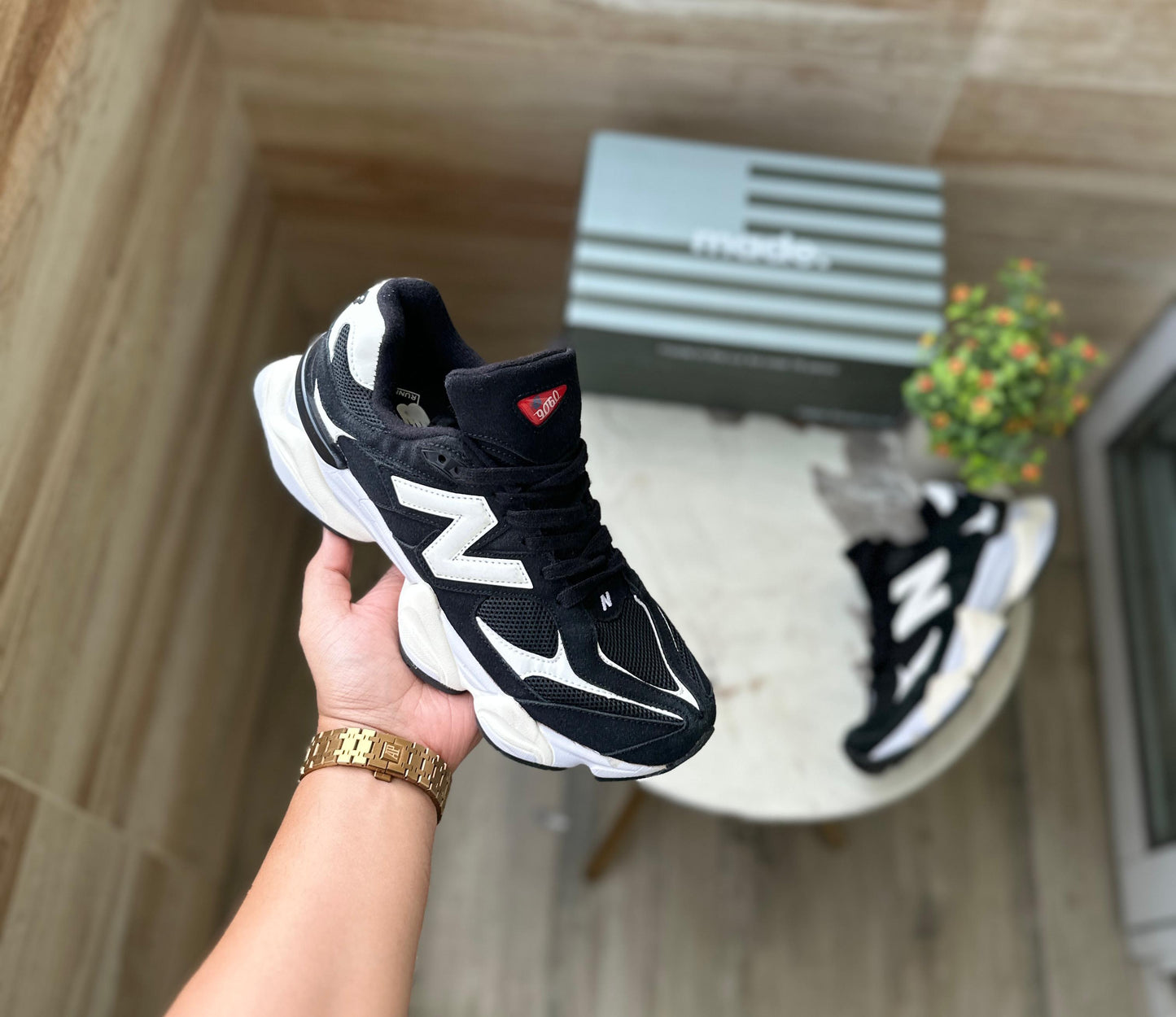 NEW BALANCE 9060 BLACK AND WHITE