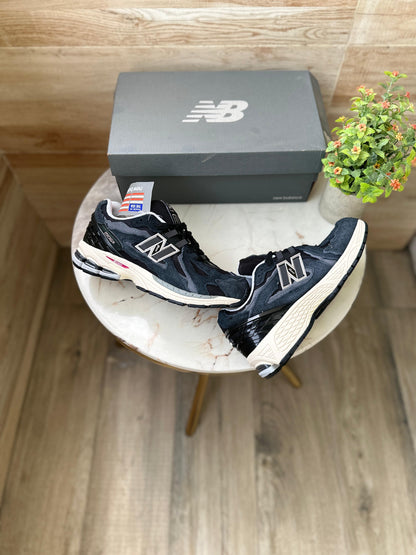 NEW BALANCE 1906 PROTECTION BLACK