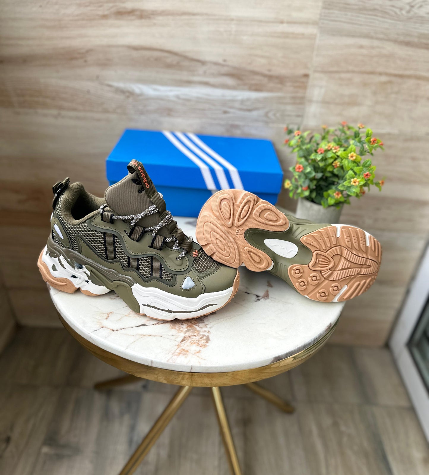 ADIDAS ORIGINALS  OZTHEMIS