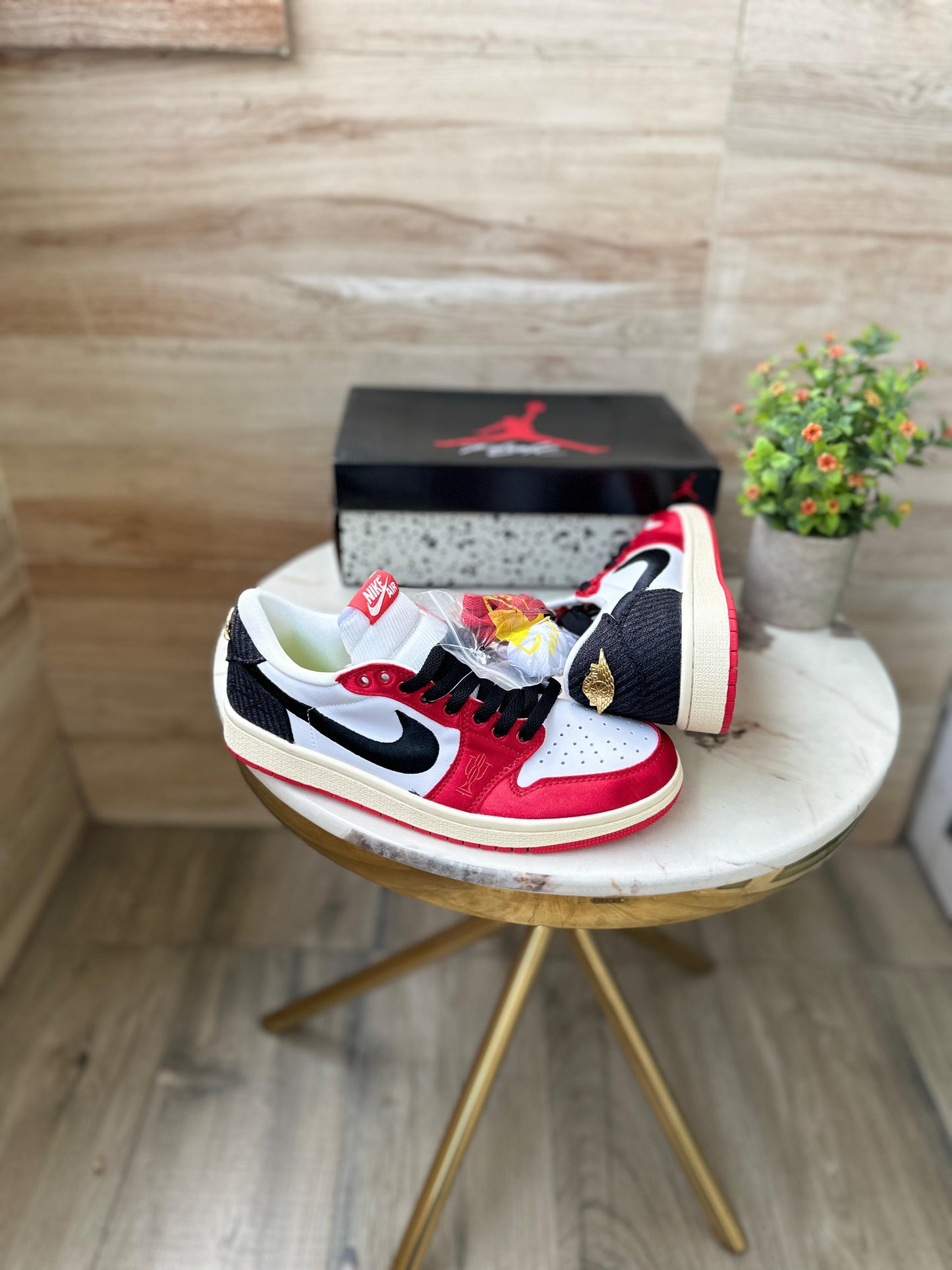 NIKE AIR JORDAN 1 LOW OG X TROPHY ROOM SAIL AND VARSITY