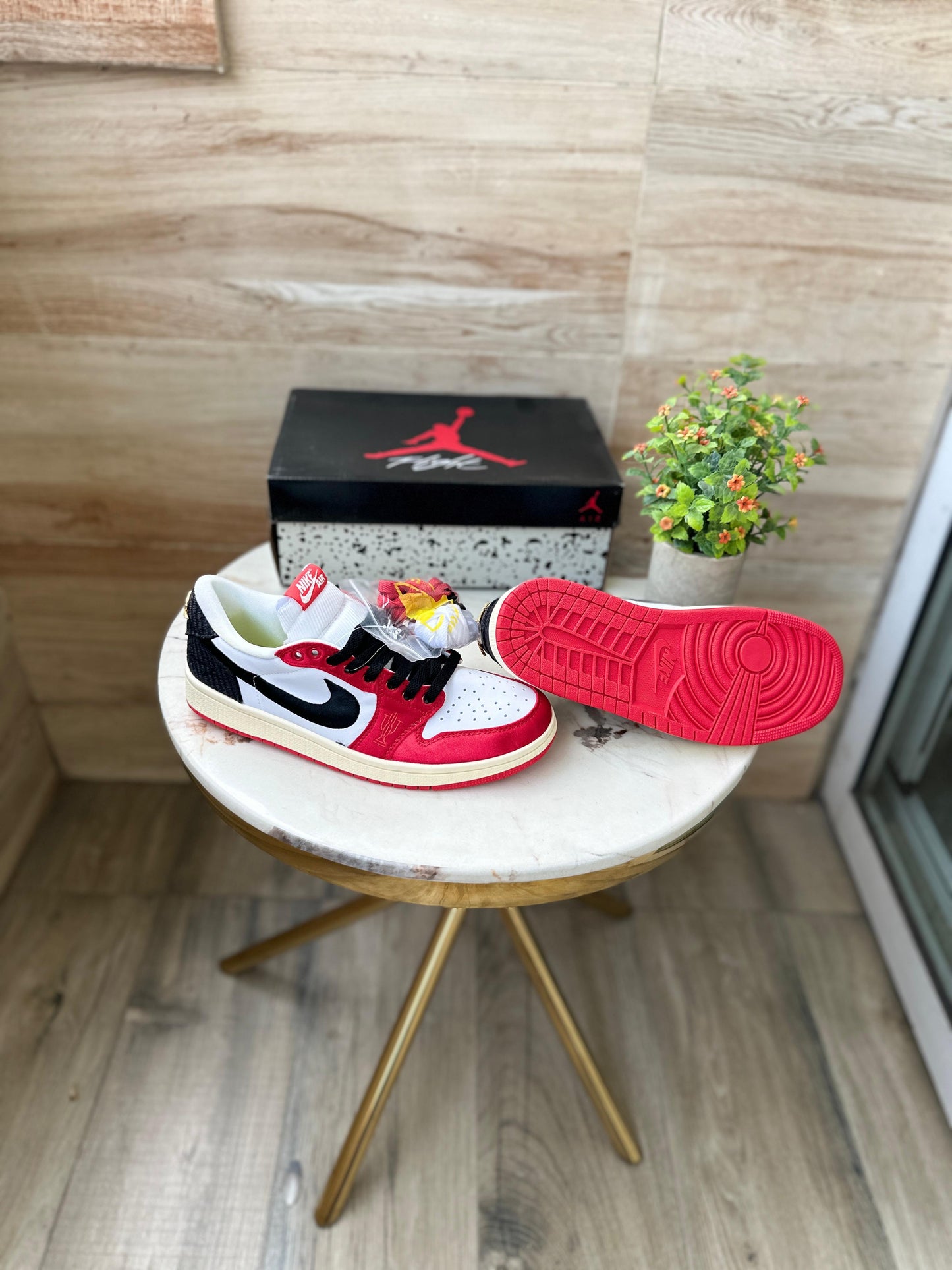 NIKE AIR JORDAN 1 LOW OG X TROPHY ROOM SAIL AND VARSITY