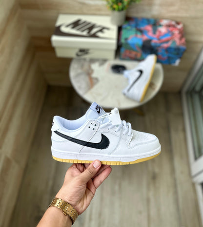 NIKE SB DUNK WHITE GUM