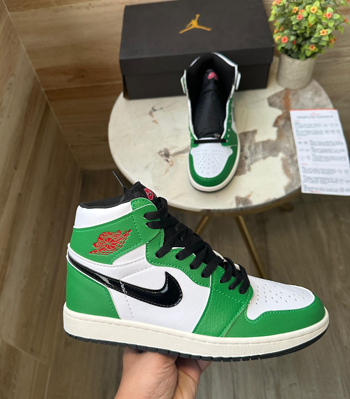 AIR JORDAN RETRO 1 LUCKY GREEN