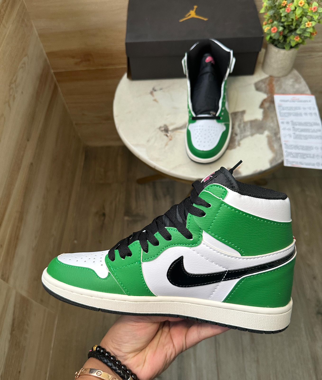 AIR JORDAN RETRO 1 LUCKY GREEN