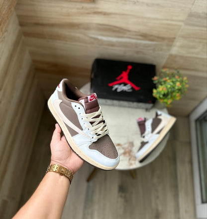 AIR JORDANS RETRO 1 TRAVIS SCOTT MOCHA REVERSE