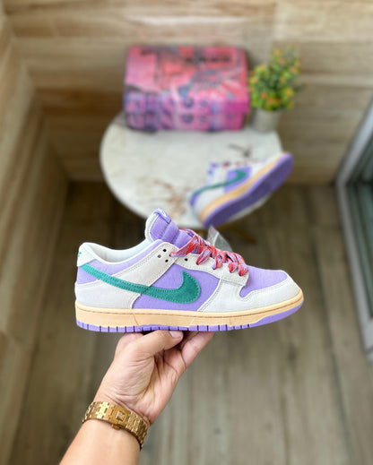 NIKE SB DUNK JOKER