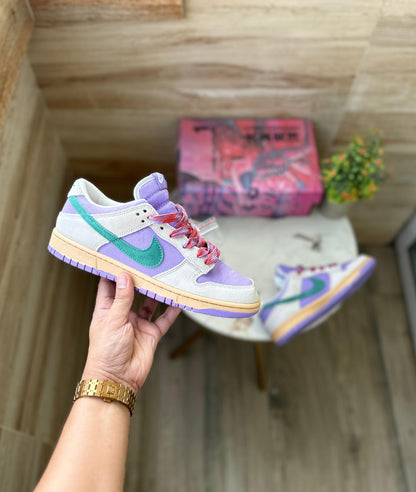 NIKE SB DUNK JOKER