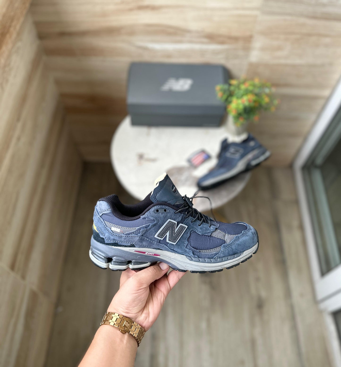 NEW BALANCE 2002R RIPS TOP ECLIPSE